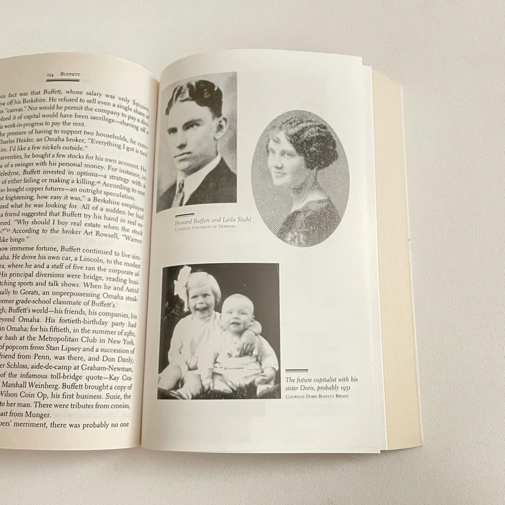 Buffet The Making of an American Capitalist Published 2008 - Picture 7 of 13